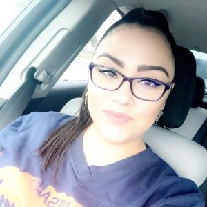 Meet your Posher, Jackie